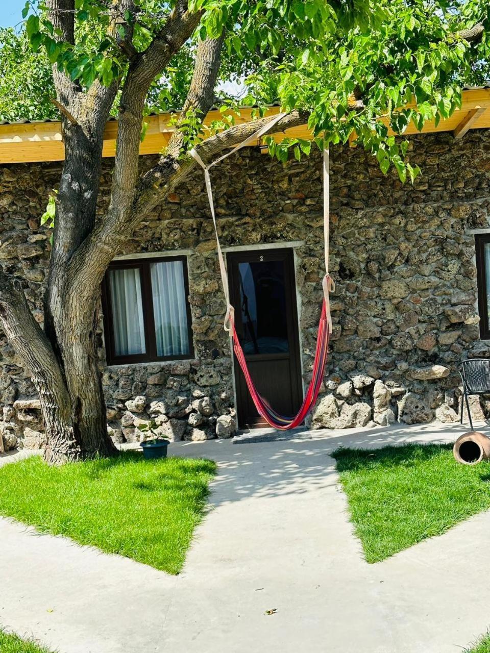 Tsotne'S Kingdom Apartment Вардзия Екстериор снимка